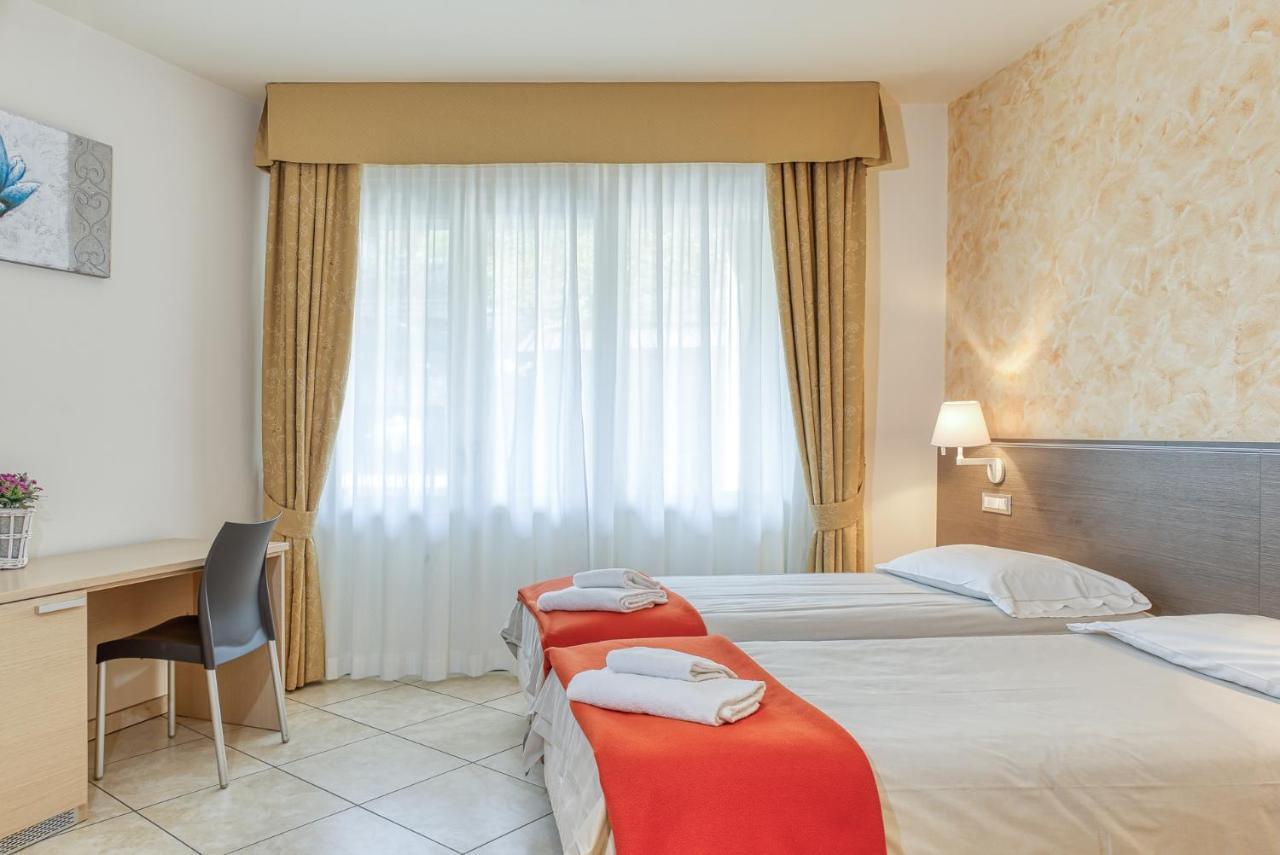 Hotel Lumin كريميا المظهر الخارجي الصورة